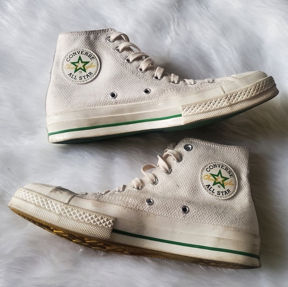 Converse Chuck Taylor High Tops, Mens Size 7.5, Womans Size 9.5 - Picture 4 of 9